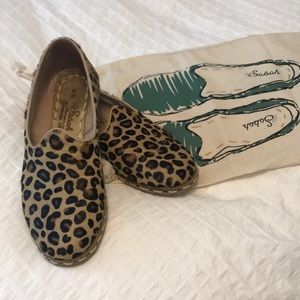 Sabah loose leopard shoes
